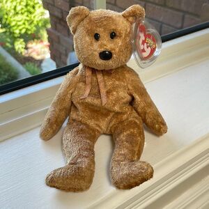 Cashew The Bear 2000 Ty Beanie Baby in Mint Condition with ear and Tush tags